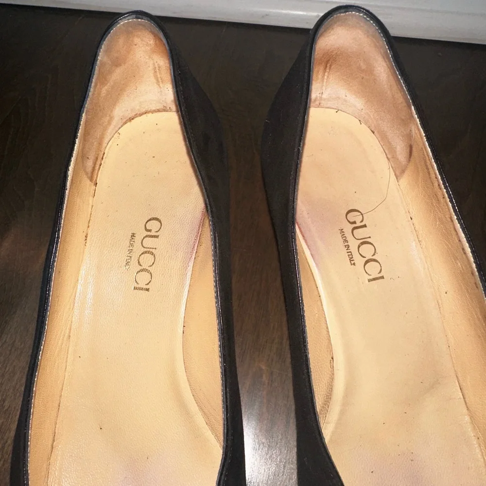 Vintage Gucci Black Suede Low Heel Pumps Made in Italy with Original Box Size 8